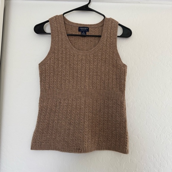 American Eagle Outfitters Tops - American Eagle Outfitters 100% Lambswool Cable Knit Sleeveless Tank Top Sweater